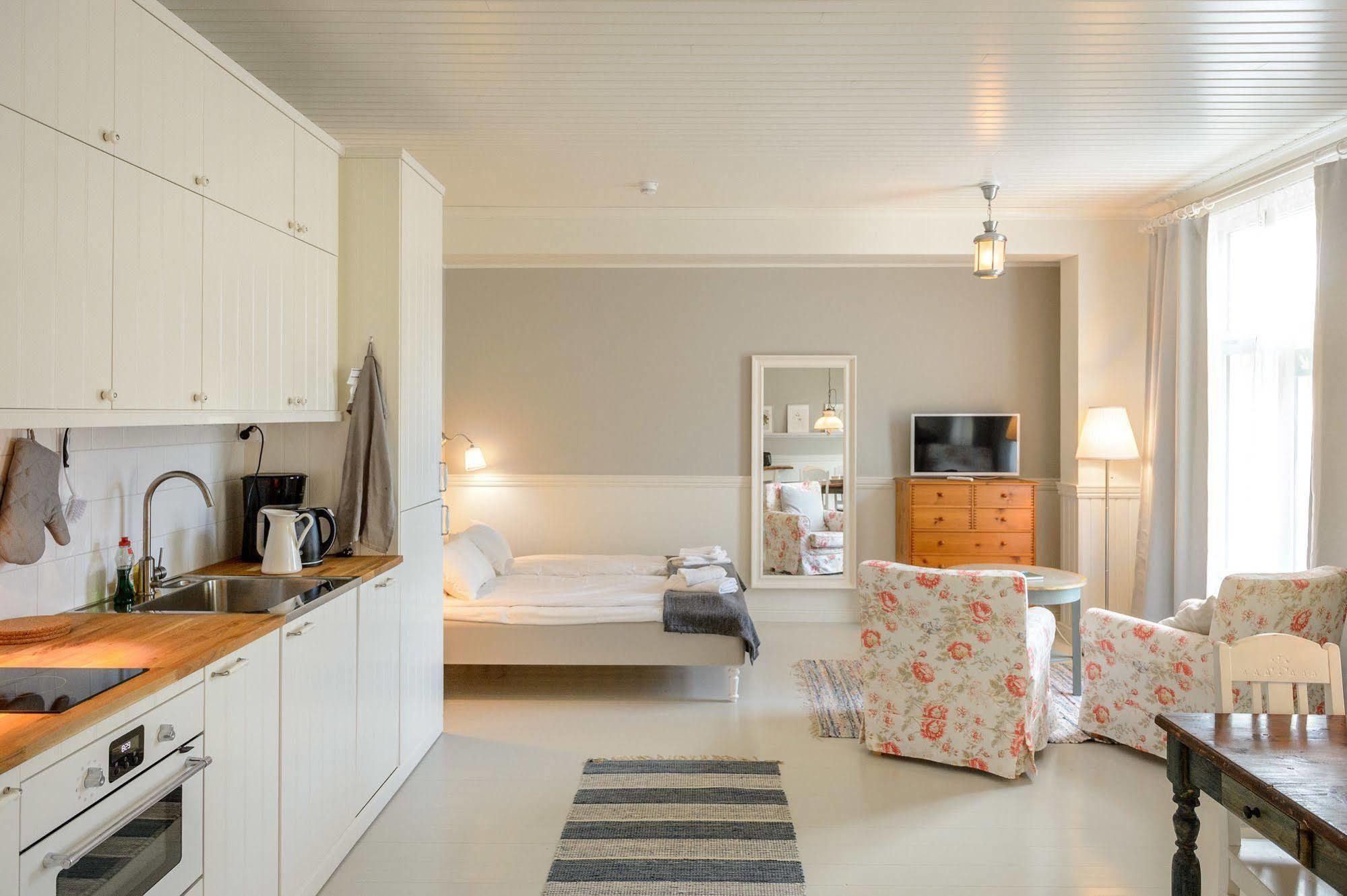 Hotel Bulevard Ханко Экстерьер фото